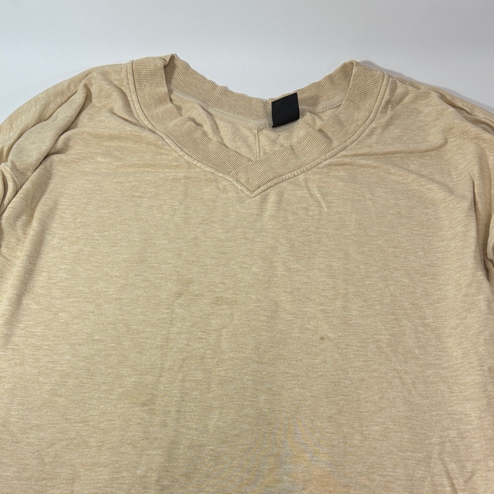 Nike Cream V-Neck Sweater Women’s Size S - Picture 5 of 10